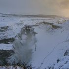 Gullfoss Gegenlichtaufnahme mit etwas Schneesturm 