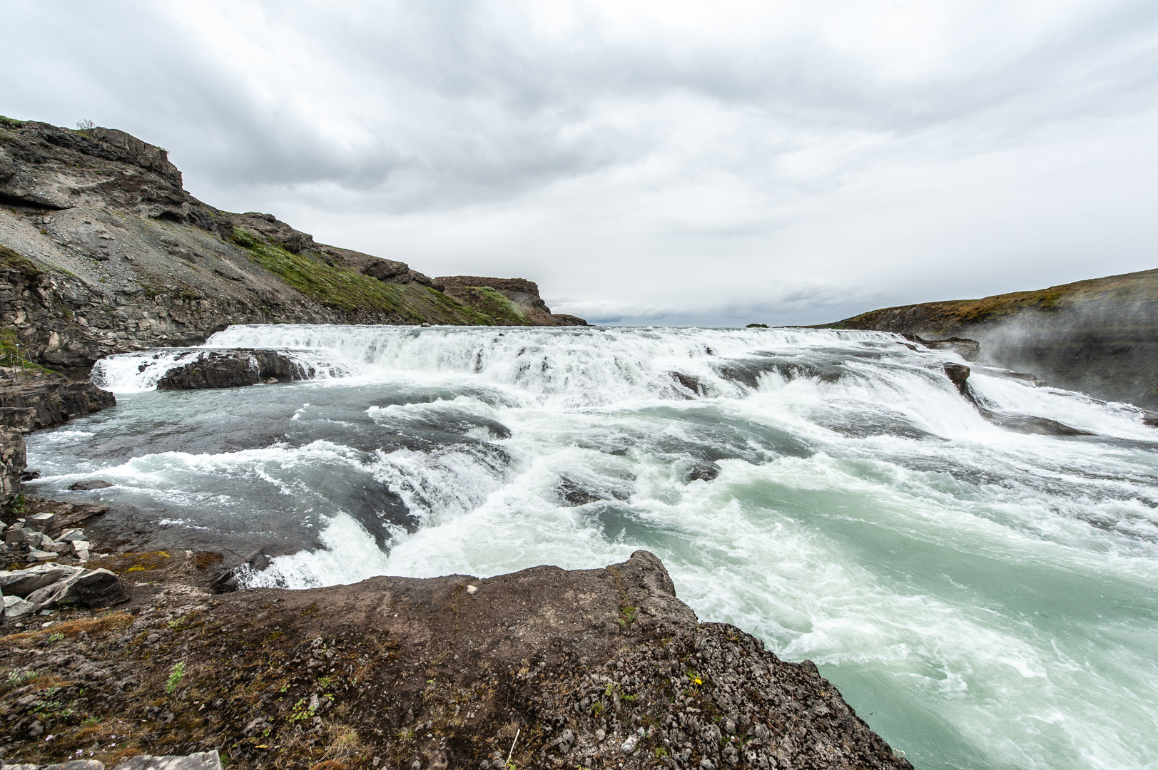 Gullfoss , Island