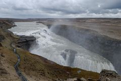 Gullfoss ( mit Pfad zum Aussichtspunkt)