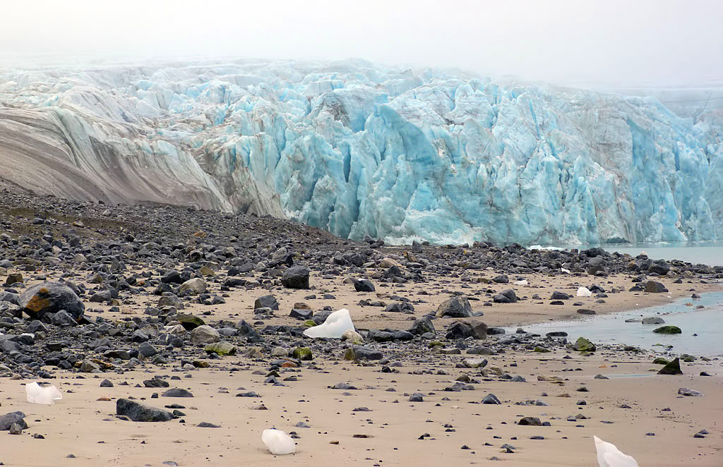 Gully Gletscher auf Spitzbergen