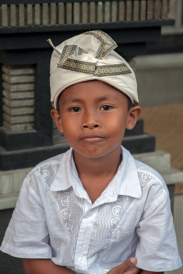 Gunggus a young host in Mengwi