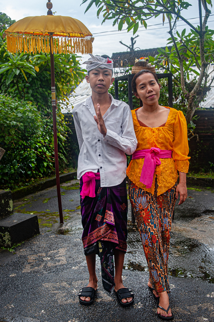 Gunggus and his mother Mayang