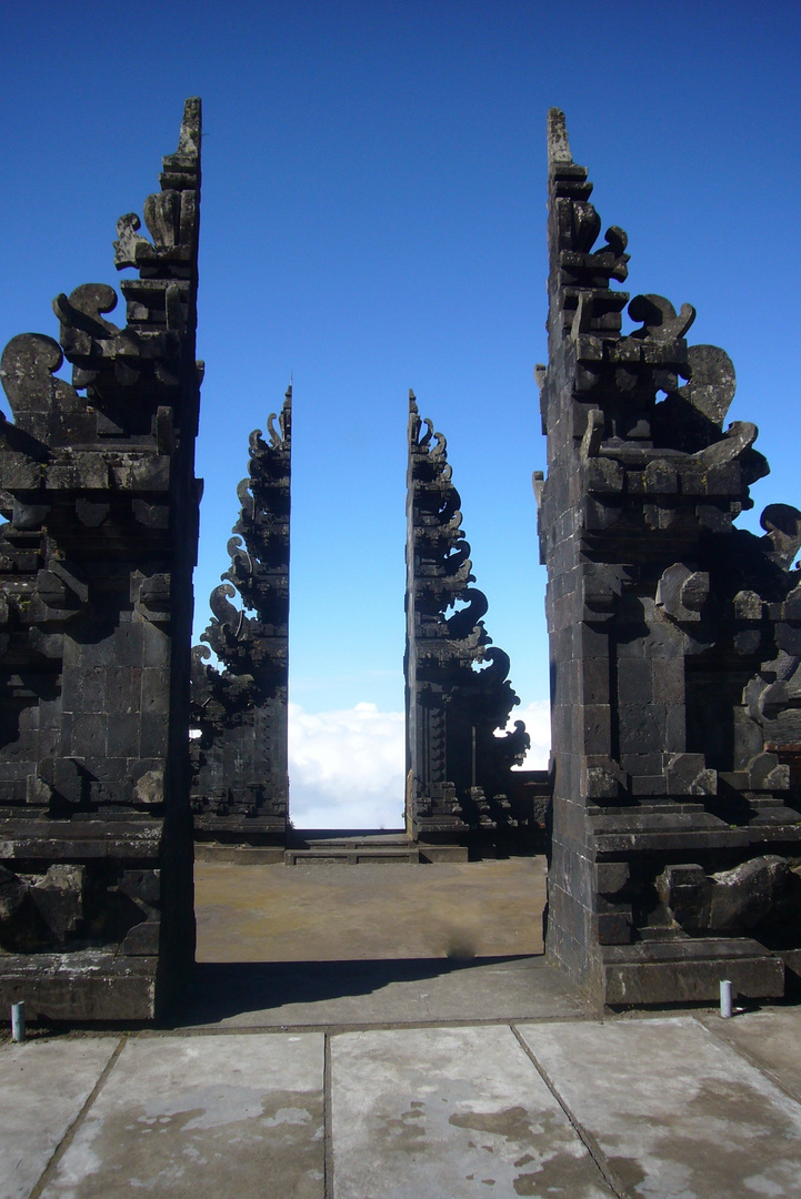 Gunung Agung 2