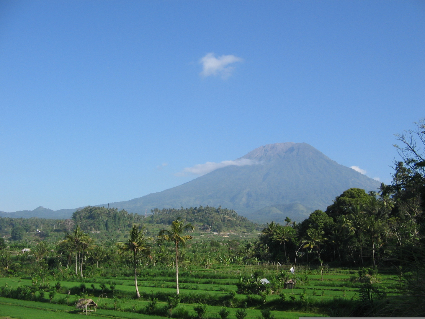 Gunung Agung mal ohne Wolken