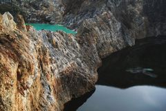 Gunung Kelimutu