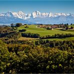 Gurtendorf mit Alpenblick