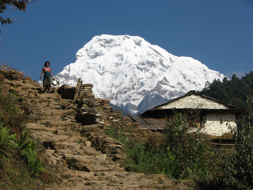 Gurunseni beneth Annapurna