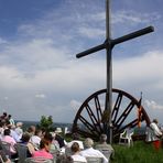 Gut besuchte Maiandacht auf der Halde Oberscholven