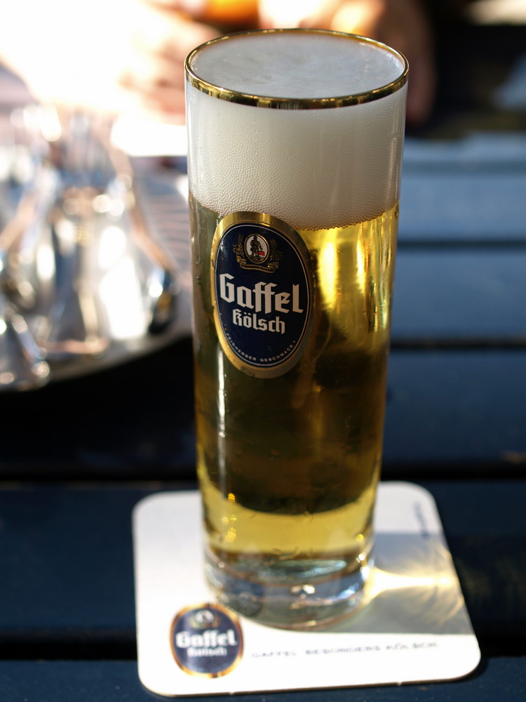 Gut gesättigt , ab in´s Gaffelkölsch!