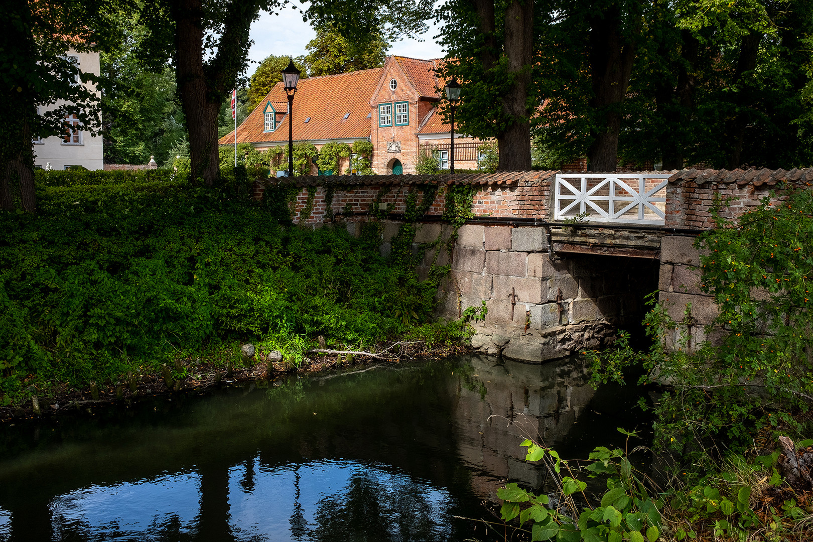 Gut Hasselburg - Burggraben