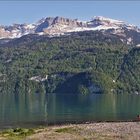 gut versteckt: Giessbach Hotel und Wasserfall