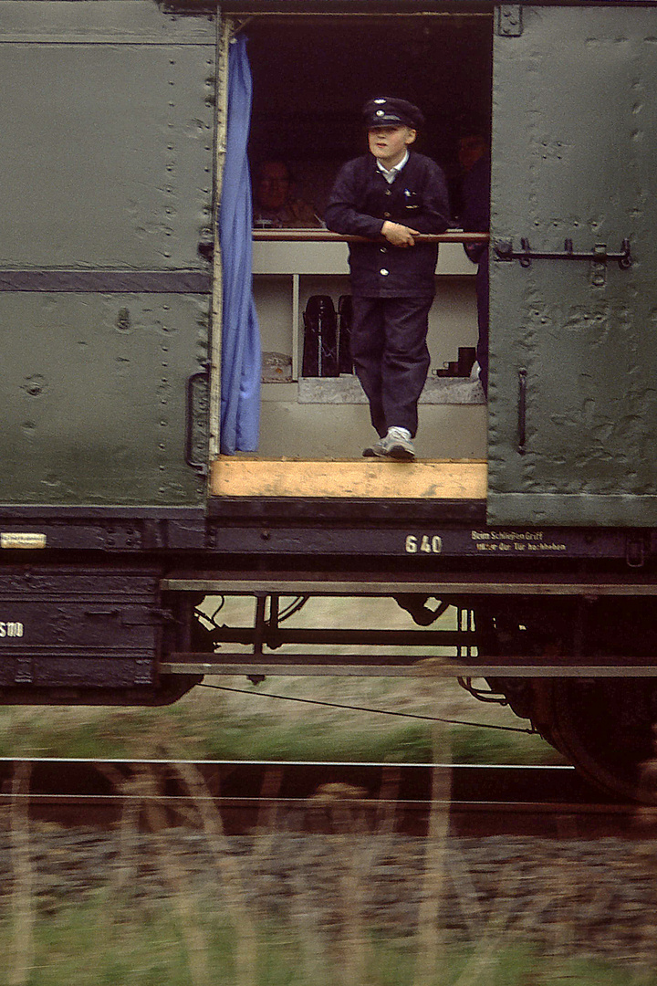 gute Fahrt mei Jung ;) Warnetalbahn 1987