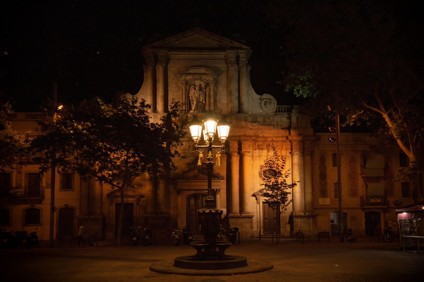 Gute Nacht, Barcelona!