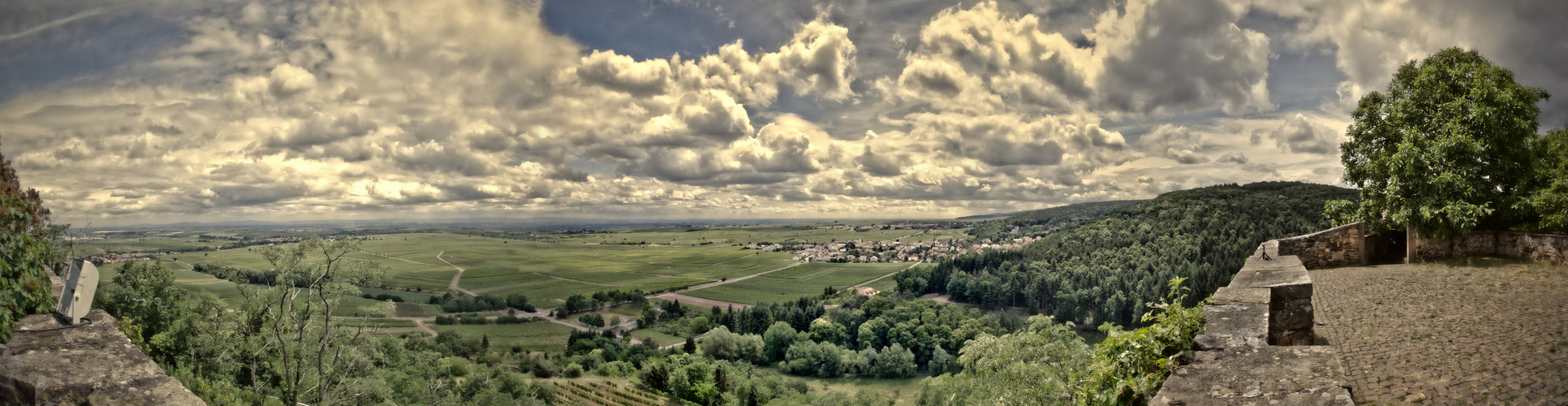 Gutsschenke Burg Battenberg / Schöne Aussicht