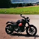 Guzzi vor dem Halwiler-See