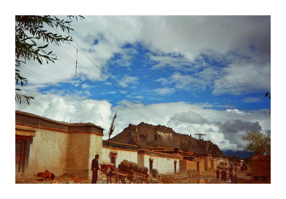 Gyantse 1986 September