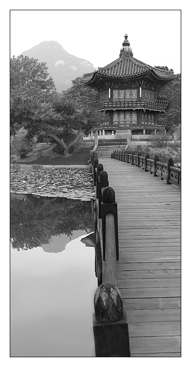 Gyeongbokgung Palace b&w