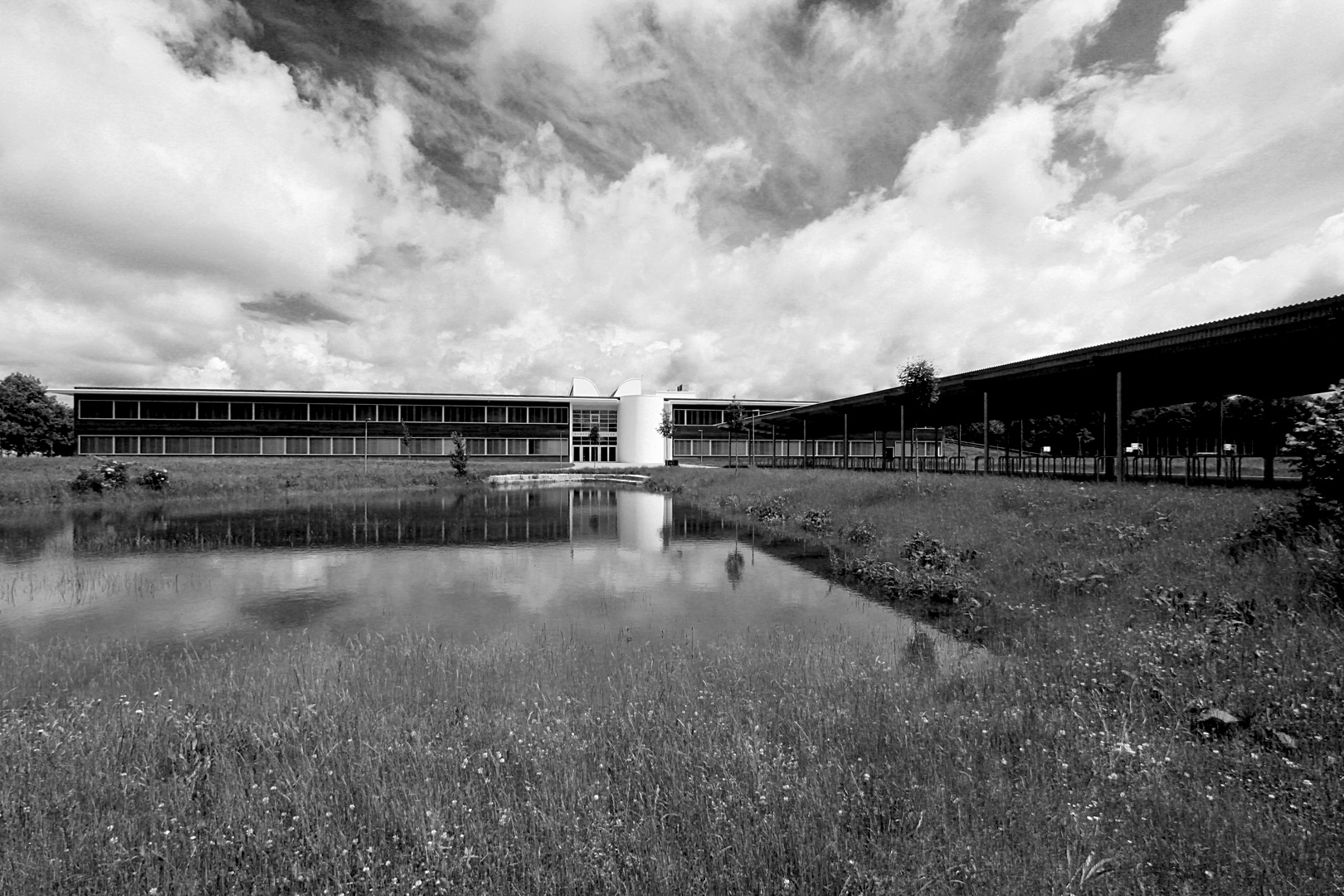 Gymnasium Buchloe nach einem Regenguss