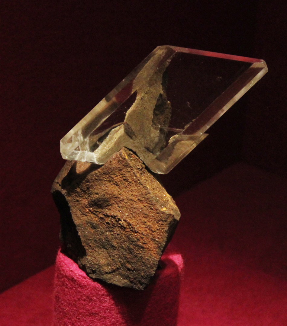 Gypsum Chrystal @ Mineralogisches Museum Hamburg