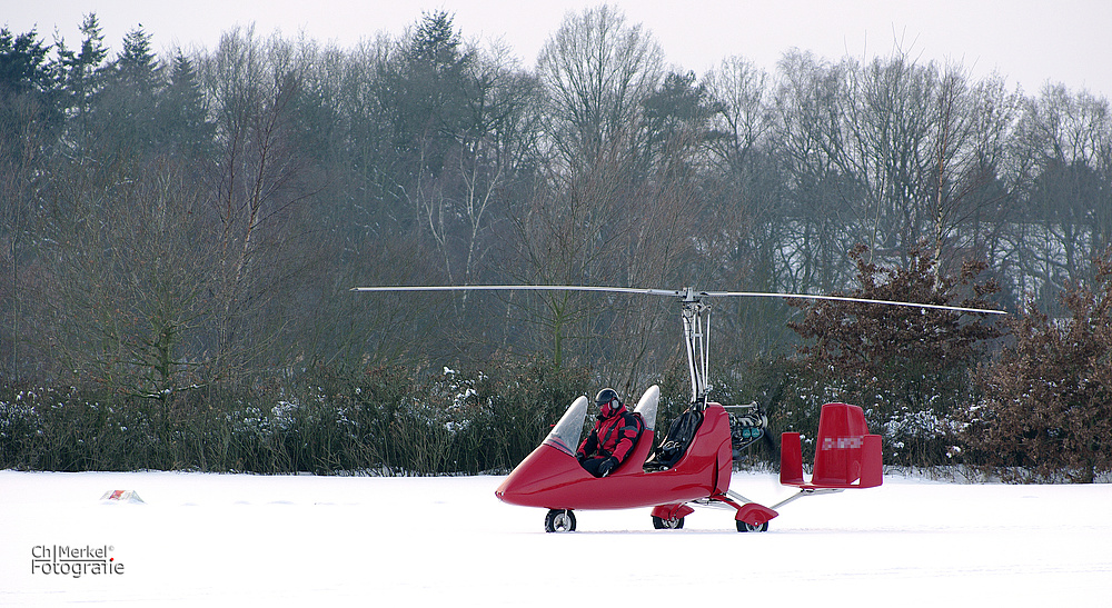 Gyrocopter im Schnee