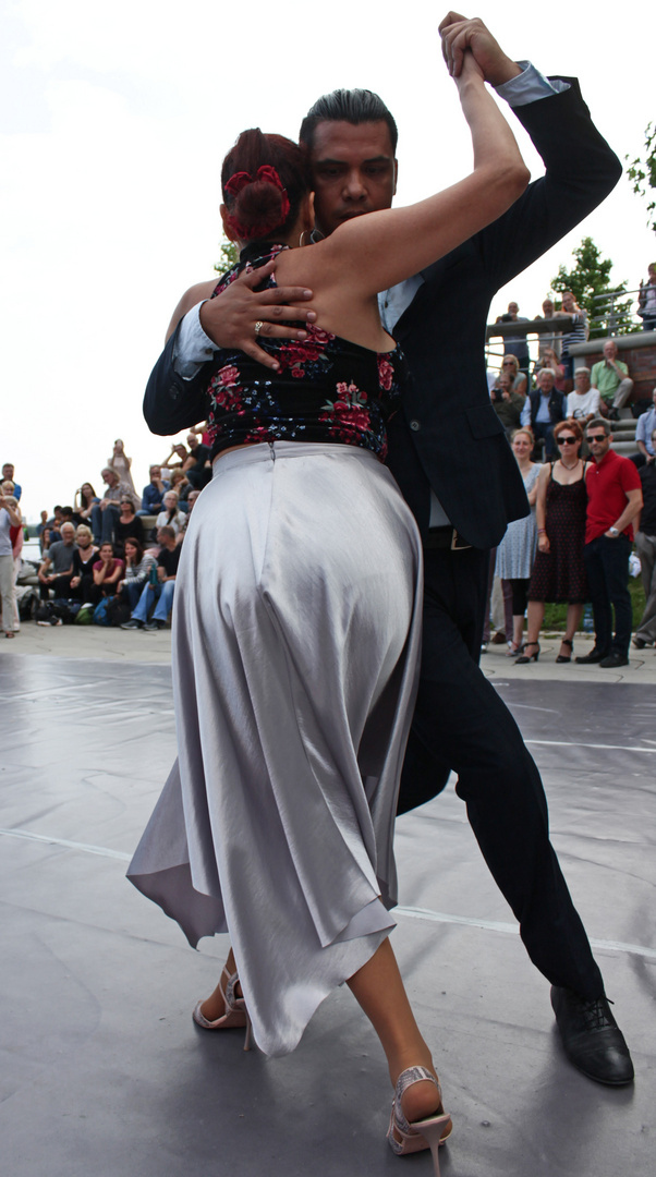 H Foto Bild Kunstfotografie Kultur Tanz Tango Argentino Bilder Auf Fotocommunity