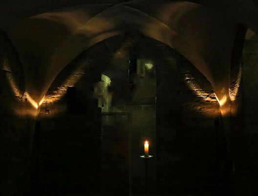 H O F F E N . A U F . F R I E D E N