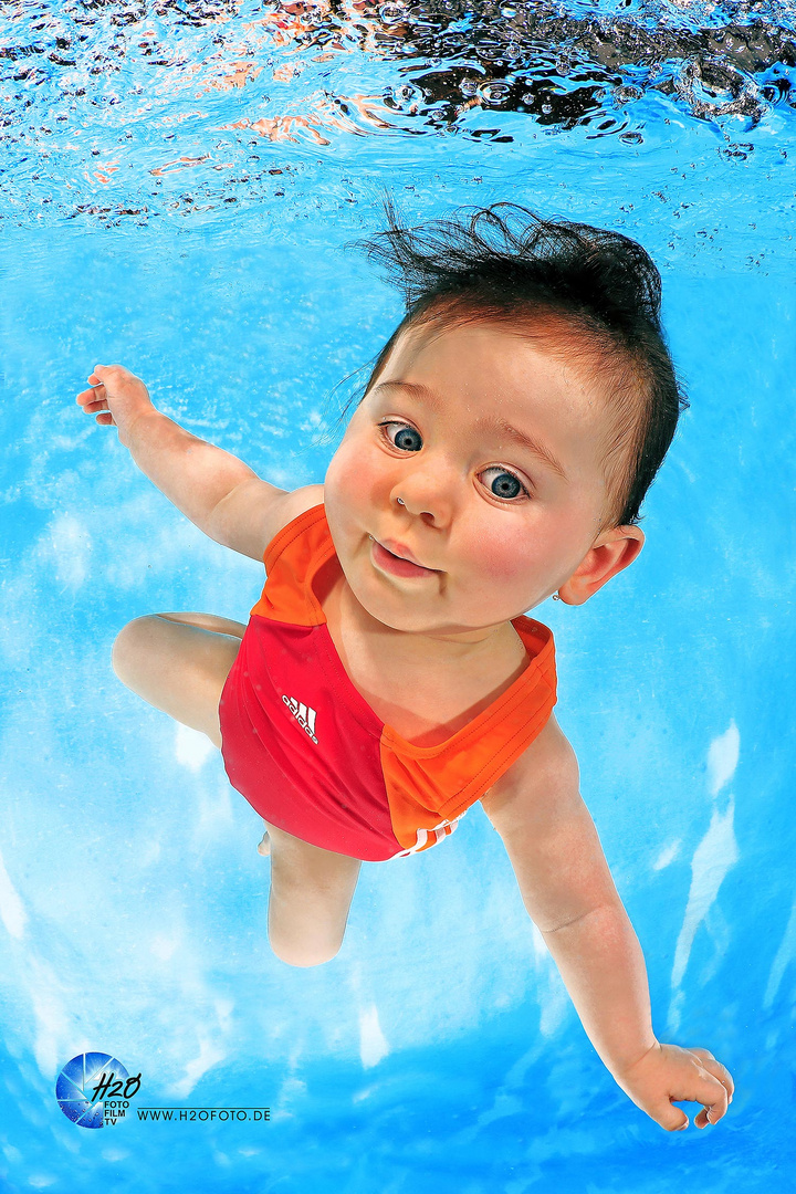 H2OFoto.de - Babyschwimmen - Unterwasser Fotoshooting Water Babies underwater photoshoot