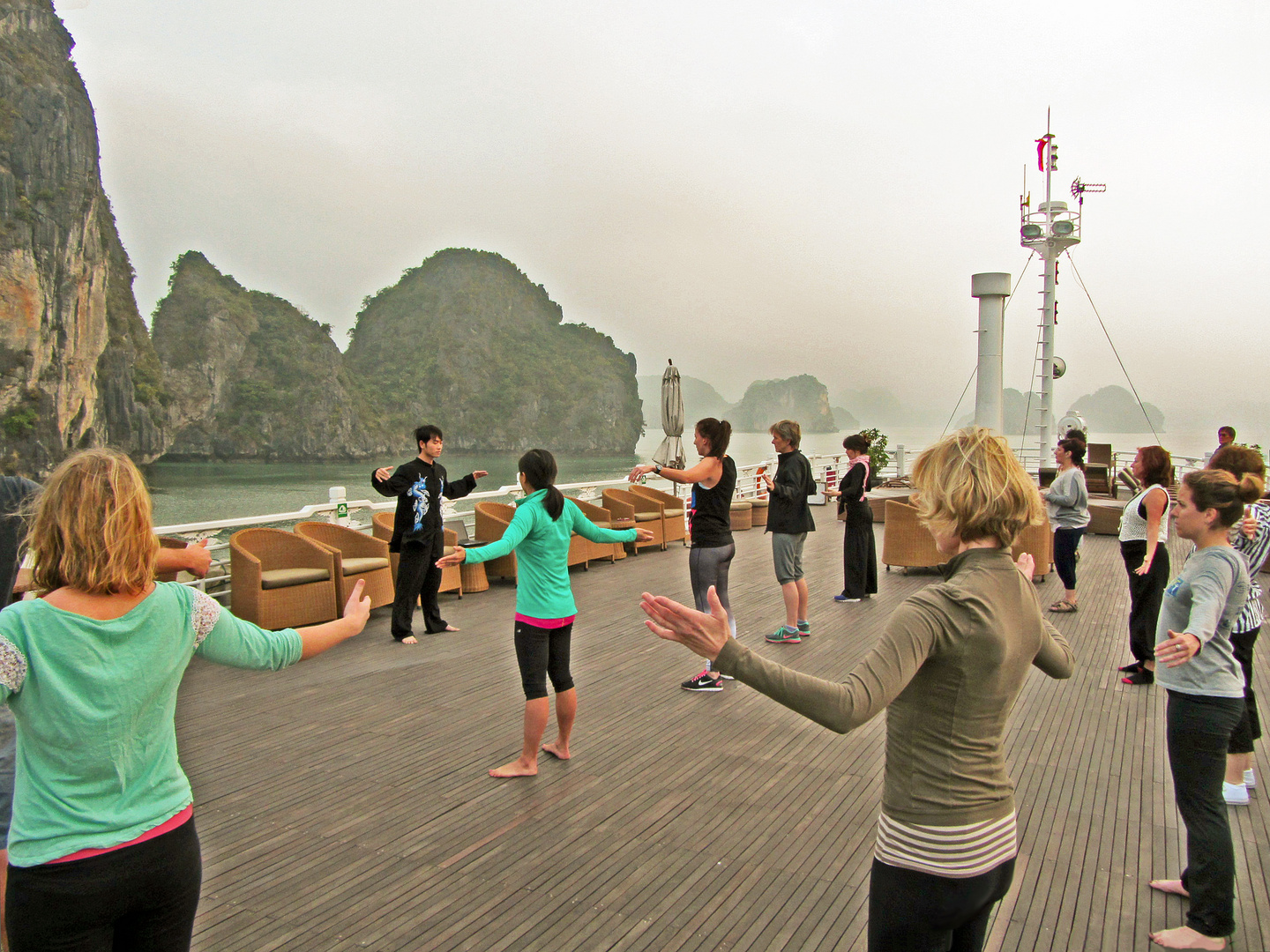 H&#7841; Long Bay