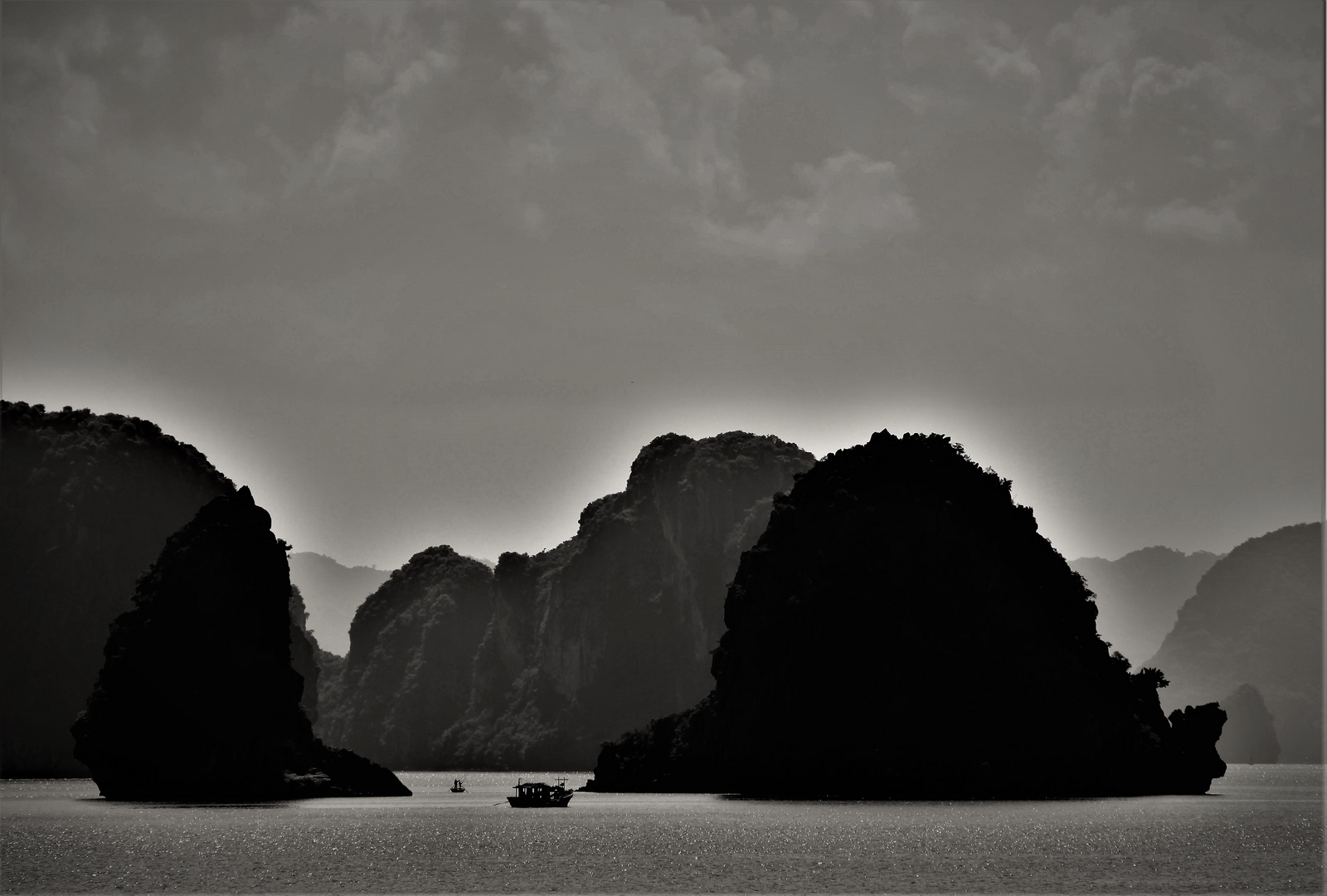 Ha Long Bay 2