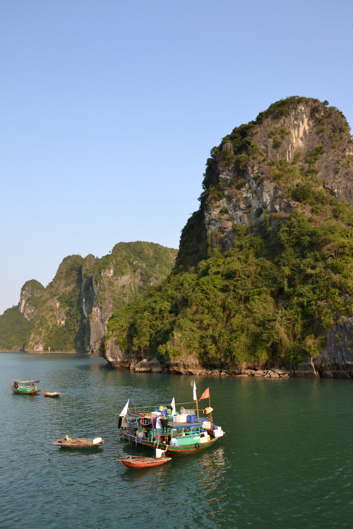 Ha Long Bay 2