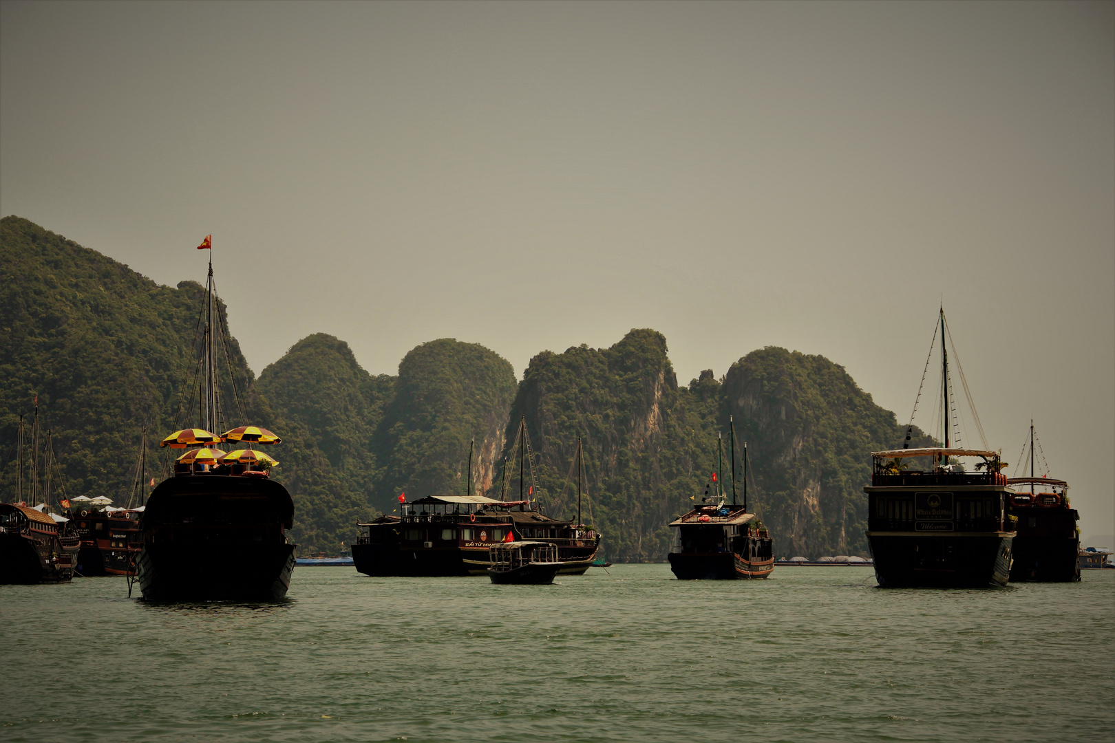 Ha Long bay   2