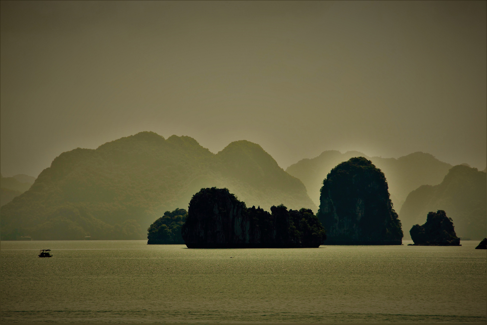 Ha Long bay   3