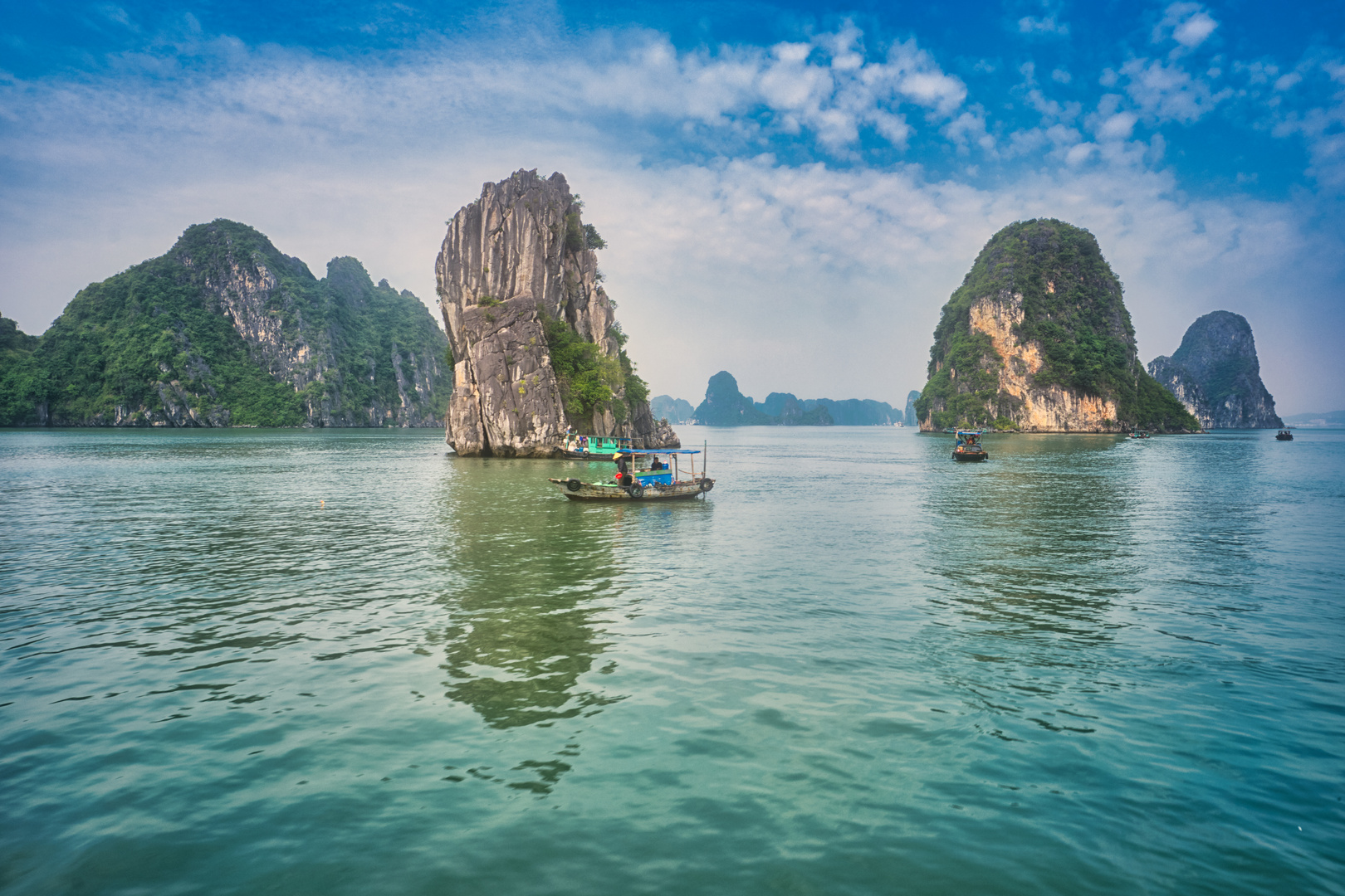 Ha Long Bay 