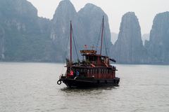 Ha Long Bucht 4