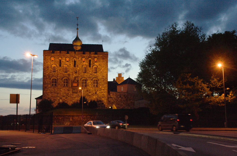 Haakonshallen by night