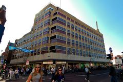 Haarlem - OudeGracht - Grote Houtstraat - Vroom & Dreesman Department Store