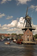 Haarlem - Spaarne River - Windmill "de Adriaan" - 02