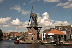 Haarlem - Spaarne River - Windmill "de Adriaan" - 03