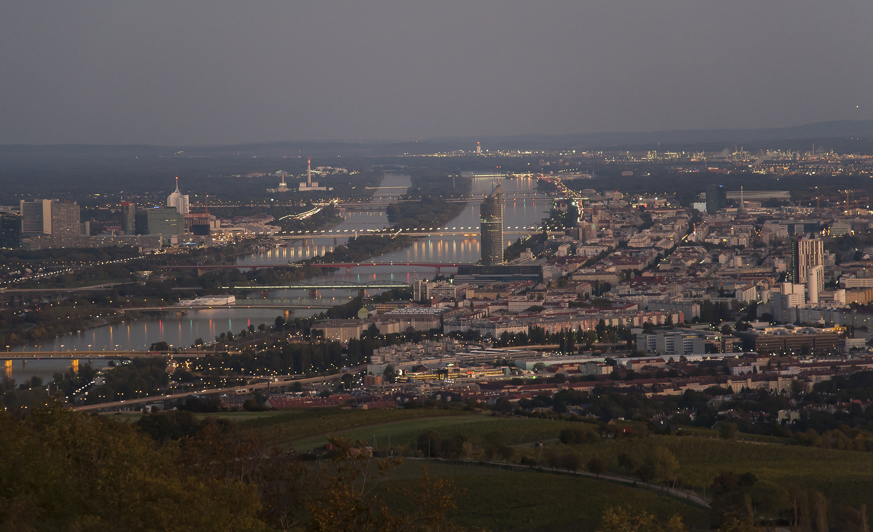 Haben Sie Wien schon bei Nacht gesehen? - oder zumindest in der Dämmerung??