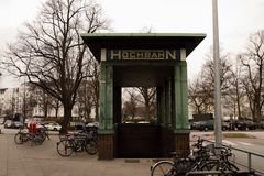 Hää, HOCHBAHN ?????