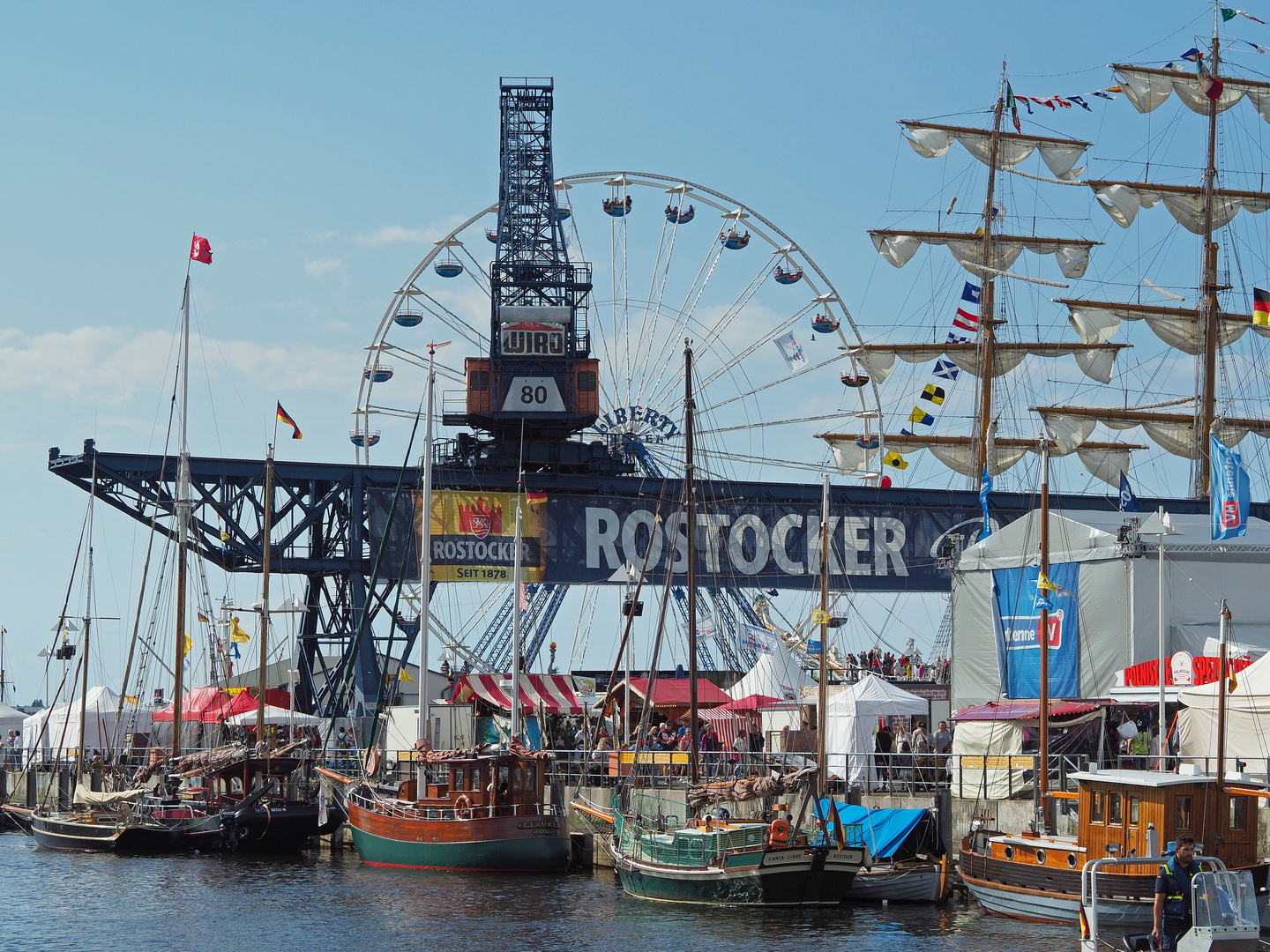 Haedgehalbinsel im Rostocker Stadthafen