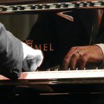 Hände am Klavier (4)