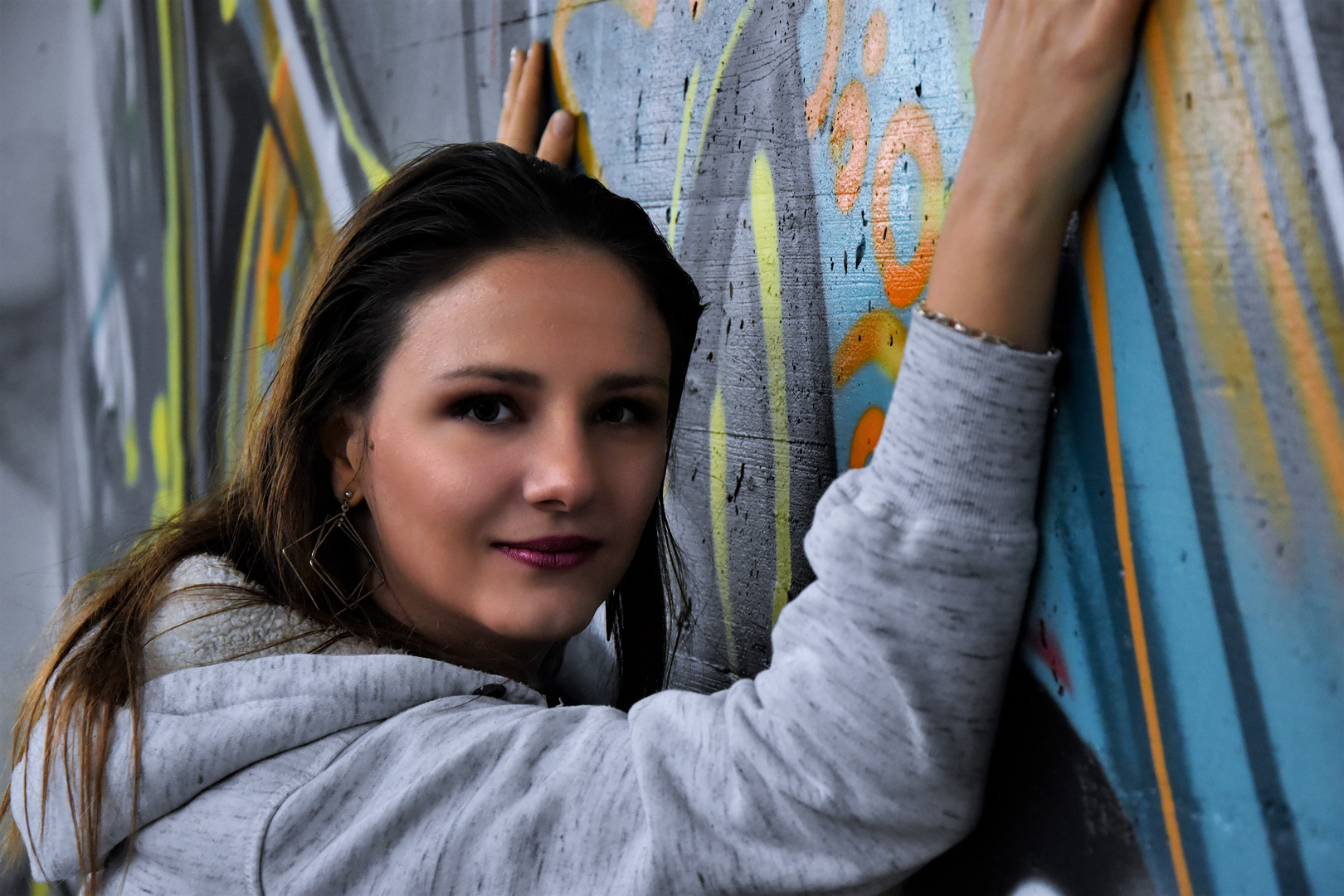 Hände hoch Foto & Bild modelle stellen sich vor, weibliche modelle, deutschland Bilder auf Hände hoch Foto & Bild modelle stellen sich vor, weibliche modelle, deutschland Bilder auf