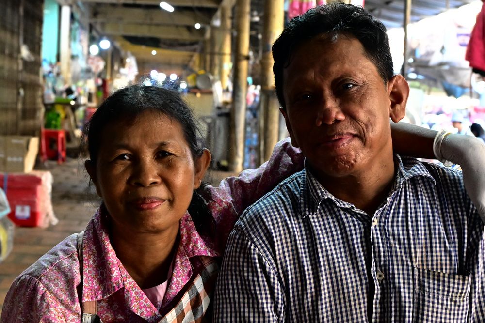 Händlerpaar auf dem Psar Leu in Siem Reap