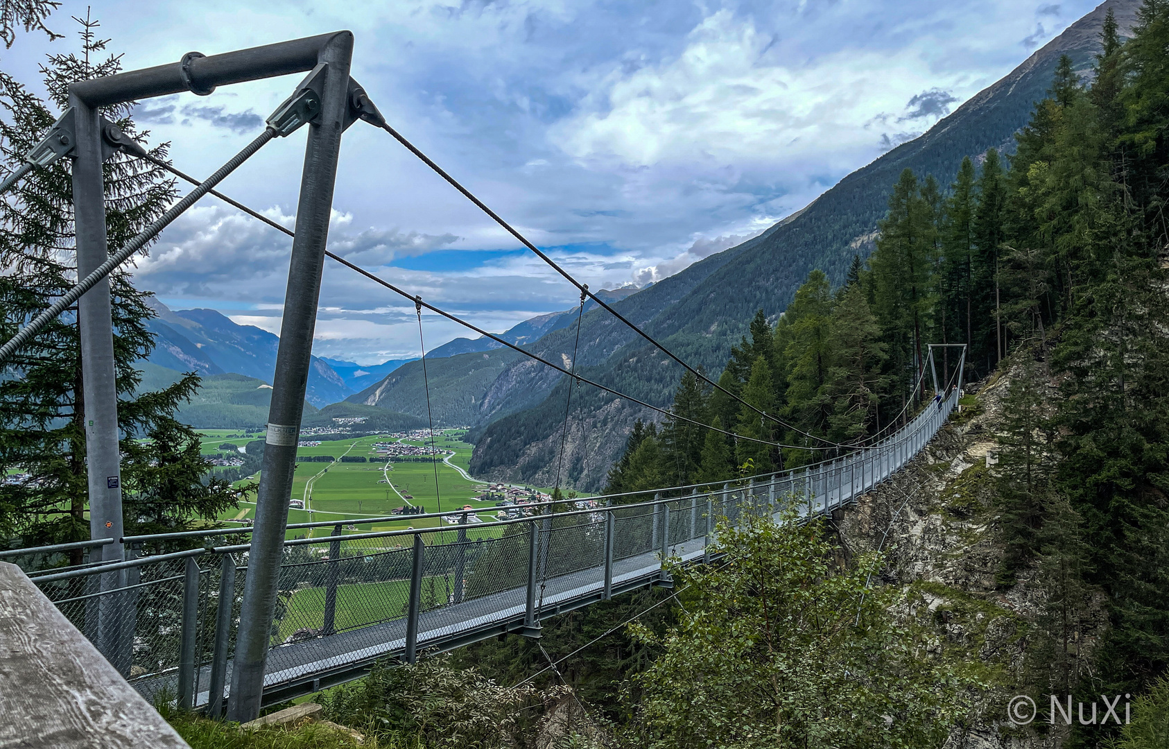 HÄNGEBRÜCKE