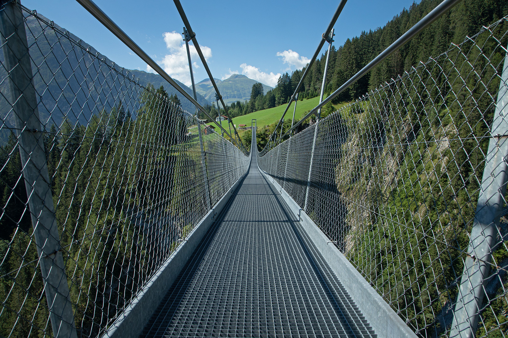 Hängebrücke 2