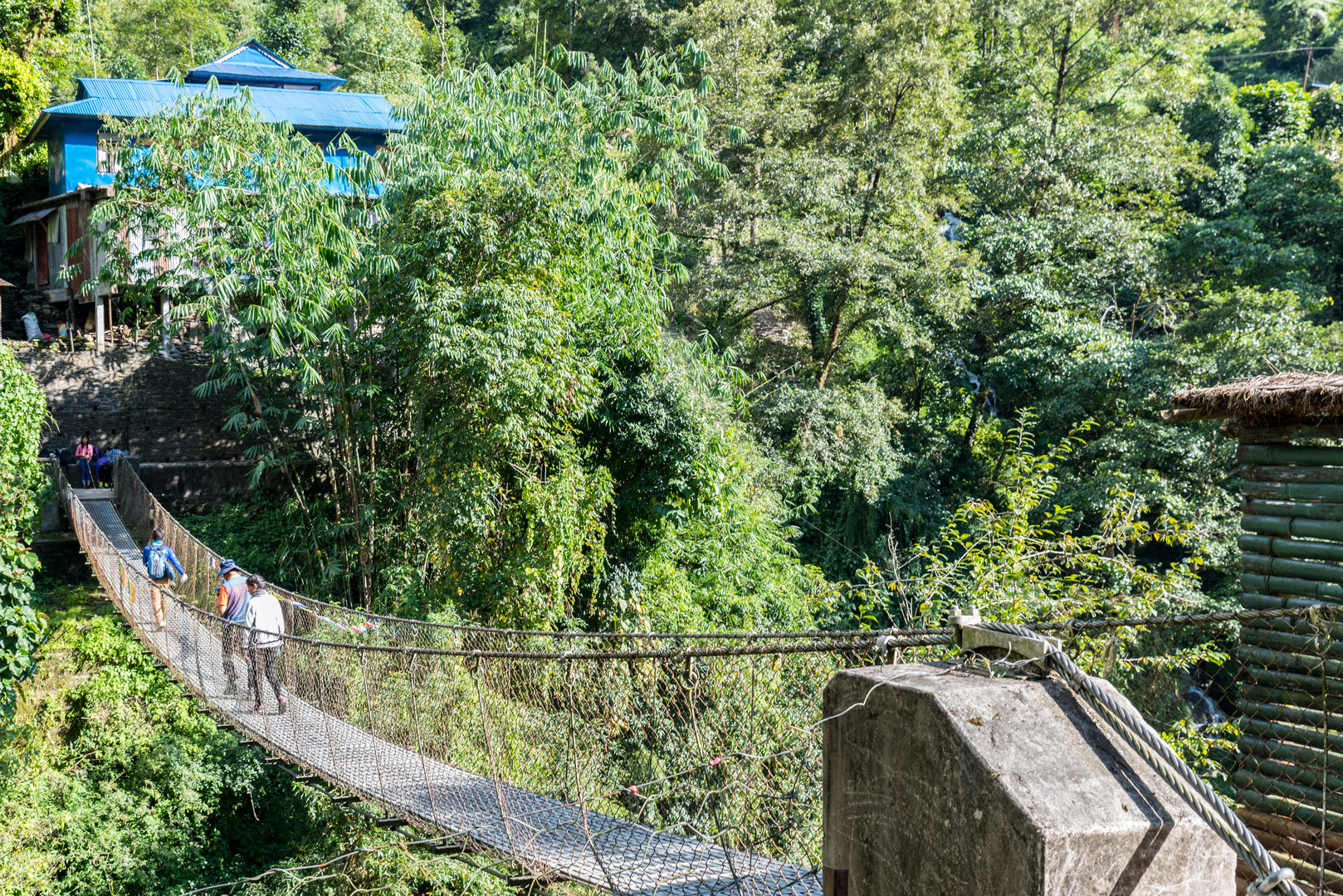 Hängebrücke bei Tikhedhungga (1540 m) 