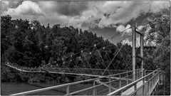 Hängebrücke heute in S/W