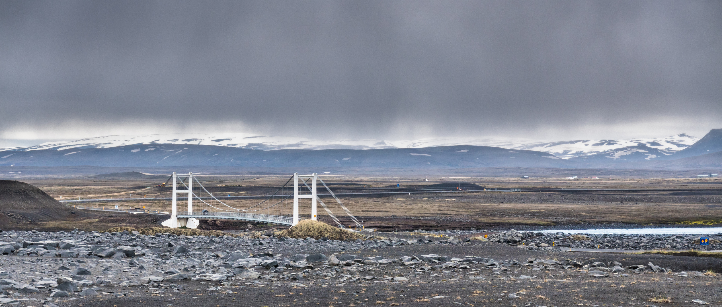 Hängebrücke über den Jökulsá á Fjöllum