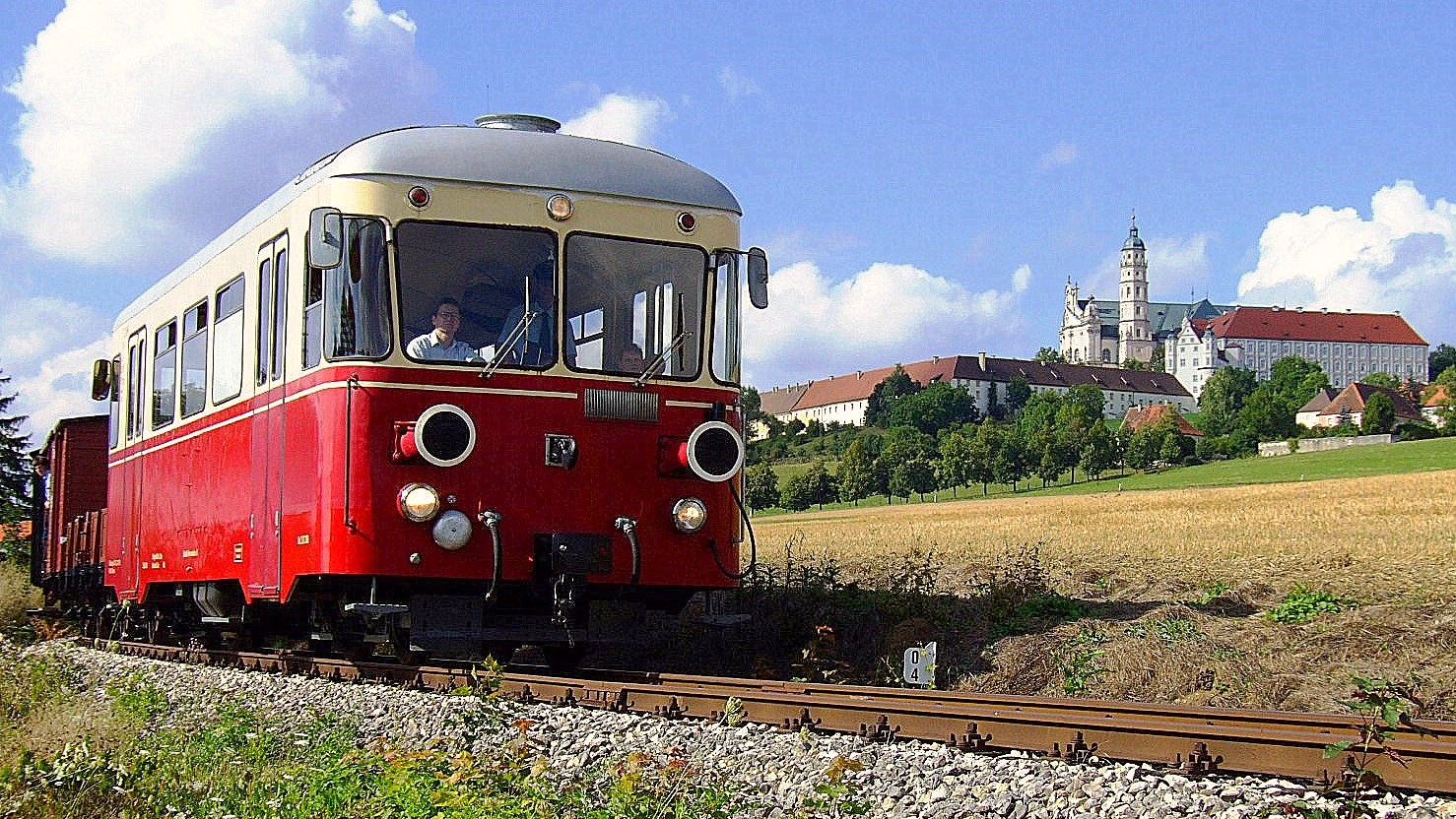 Härtsfeldbahn beim Kloster Neresheim 9.8.2008